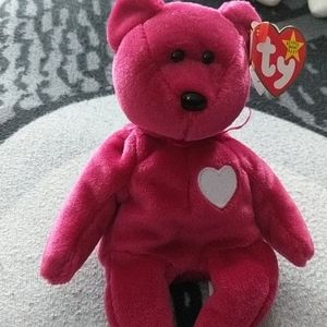 Valentina bear